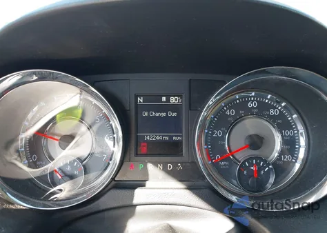 2014 Chrysler Town & Country Touring-L z USA, uszkodzony, nr VIN 2C4RC1CG5ER298006